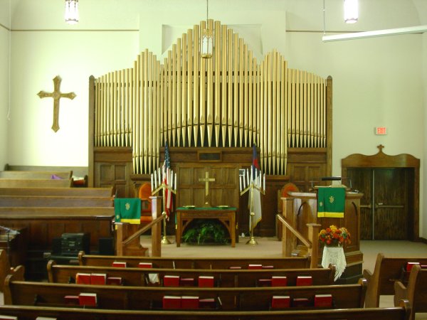 First Avenue Pres Church, wide view of sanctuary