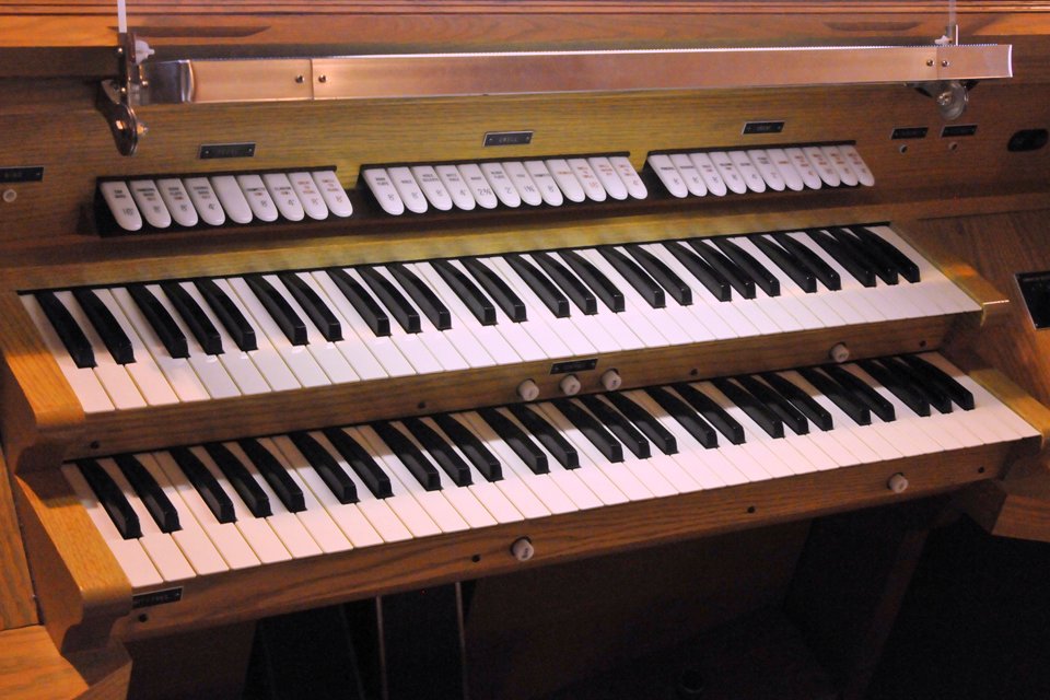 St. Andrew's organ console close-up