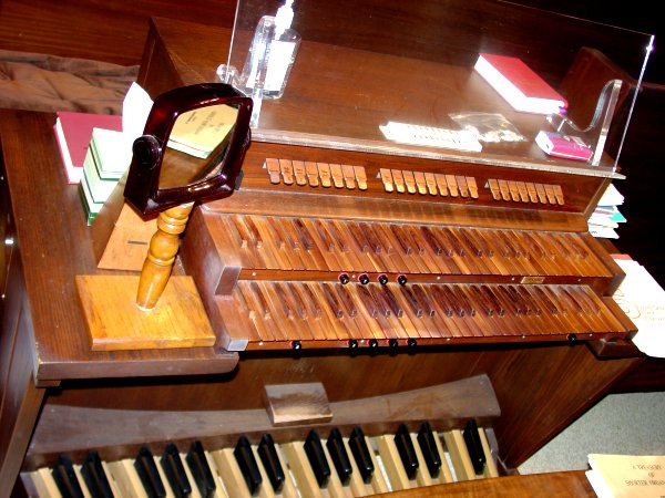 Console of Holtkamp at Trinity Episcopal